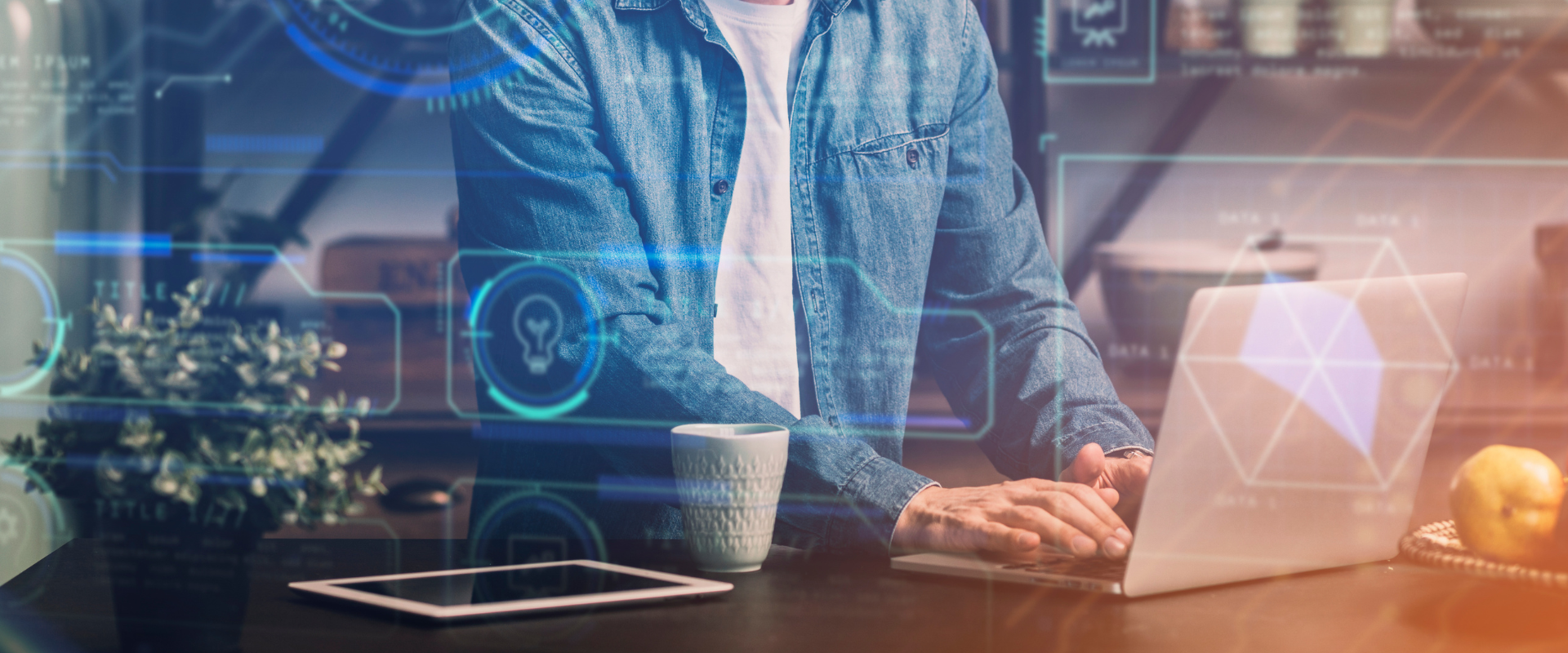 Un grupo de personas chocando las palmas de las manos 